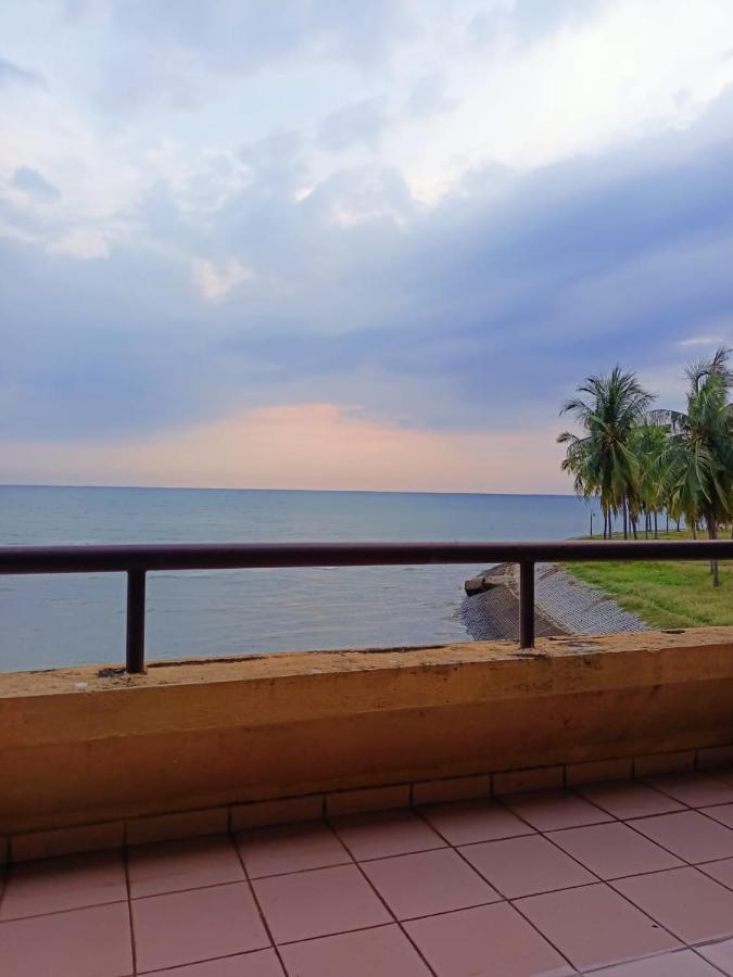 Port Dickson Seaview Homestay Екстериор снимка