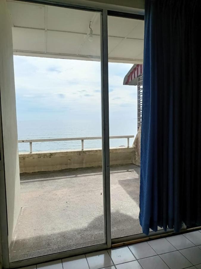 Port Dickson Seaview Homestay Екстериор снимка